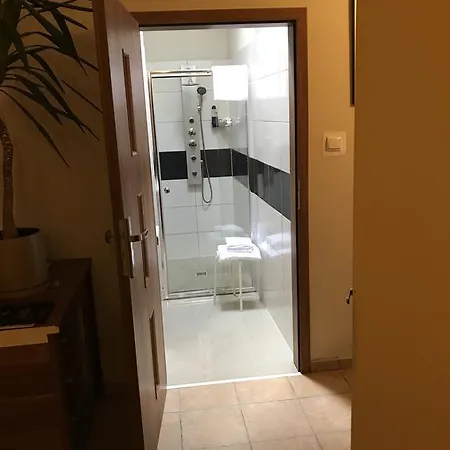 Apartament Optihome * Varsó